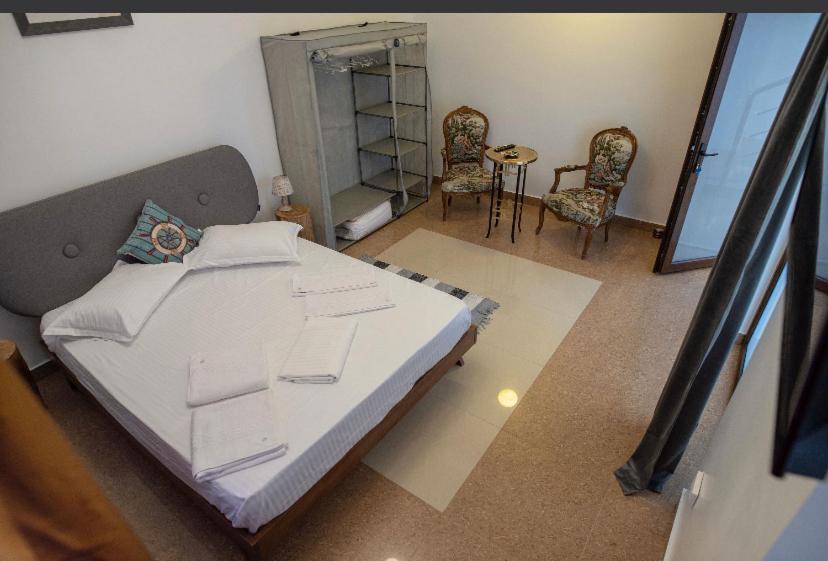 Hotel Vila Jean Bart Mangalia Esterno foto