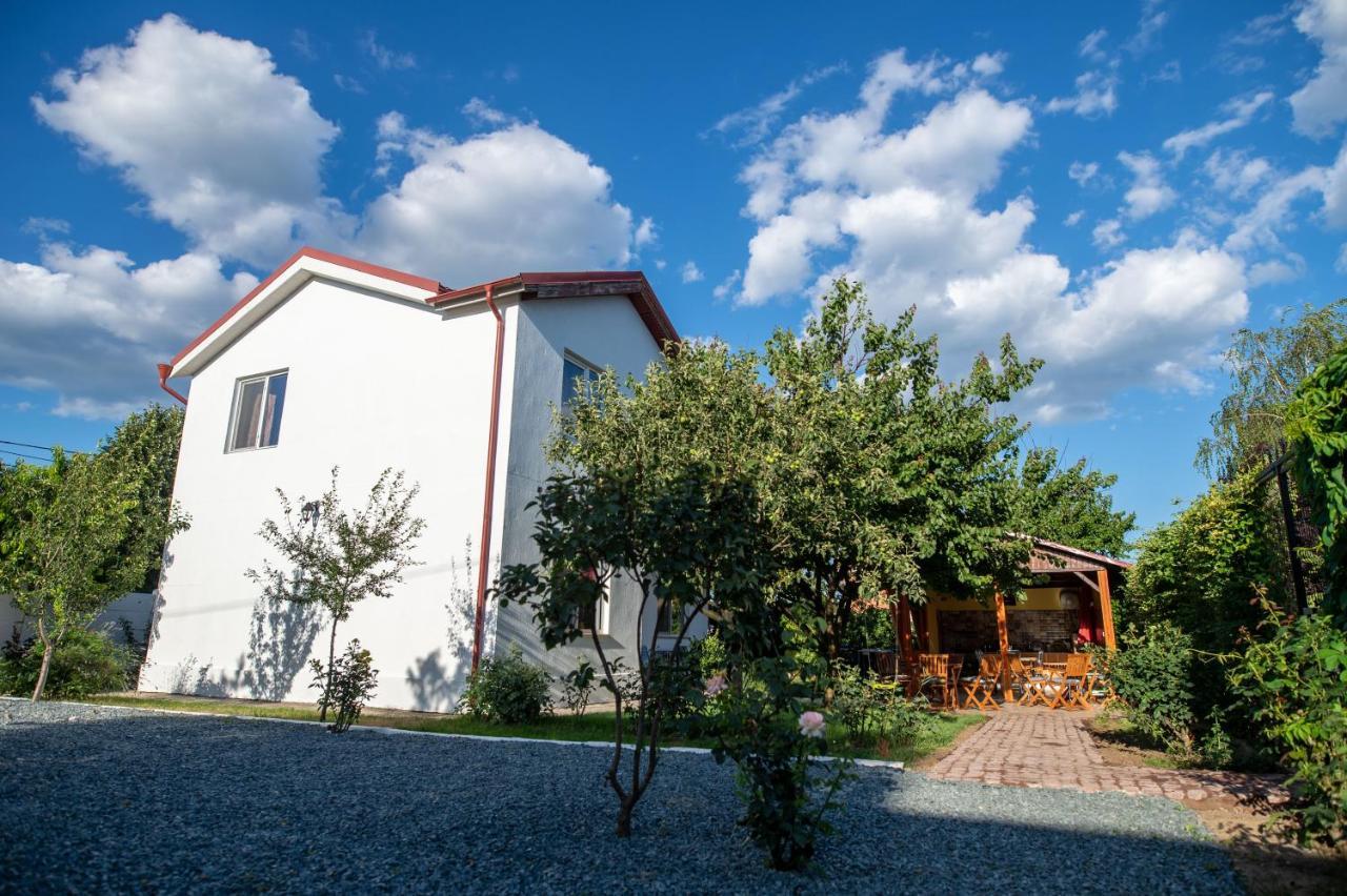 Hotel Vila Jean Bart Mangalia Esterno foto