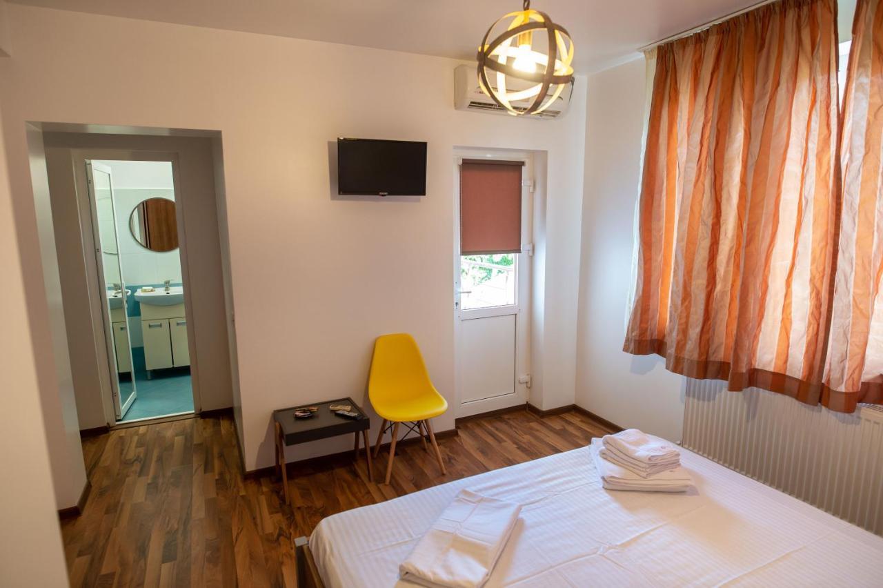 Hotel Vila Jean Bart Mangalia Esterno foto