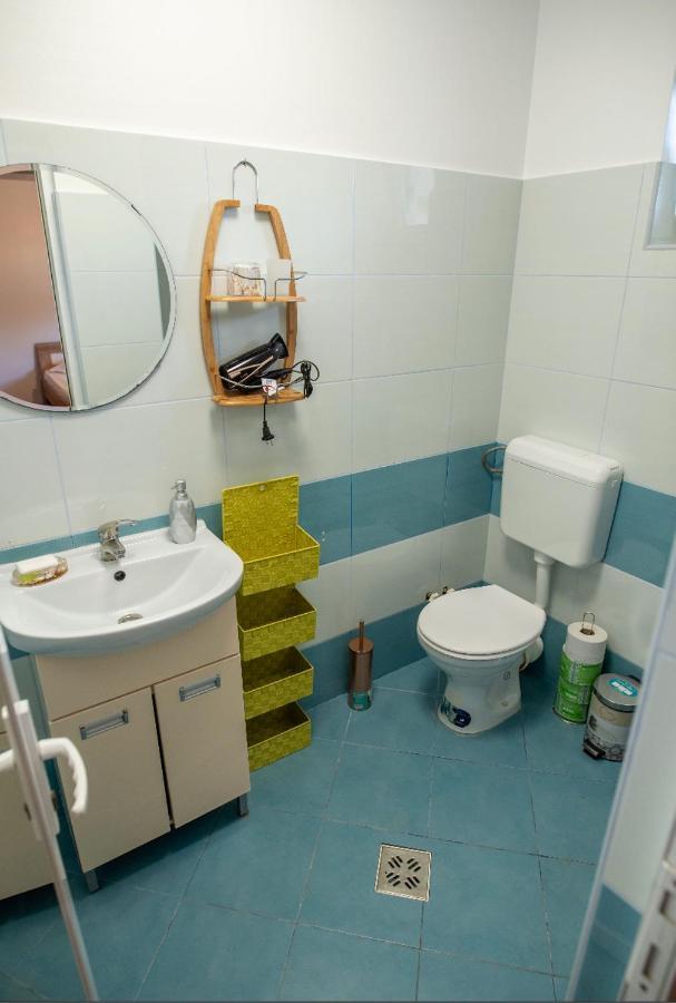 Hotel Vila Jean Bart Mangalia Esterno foto