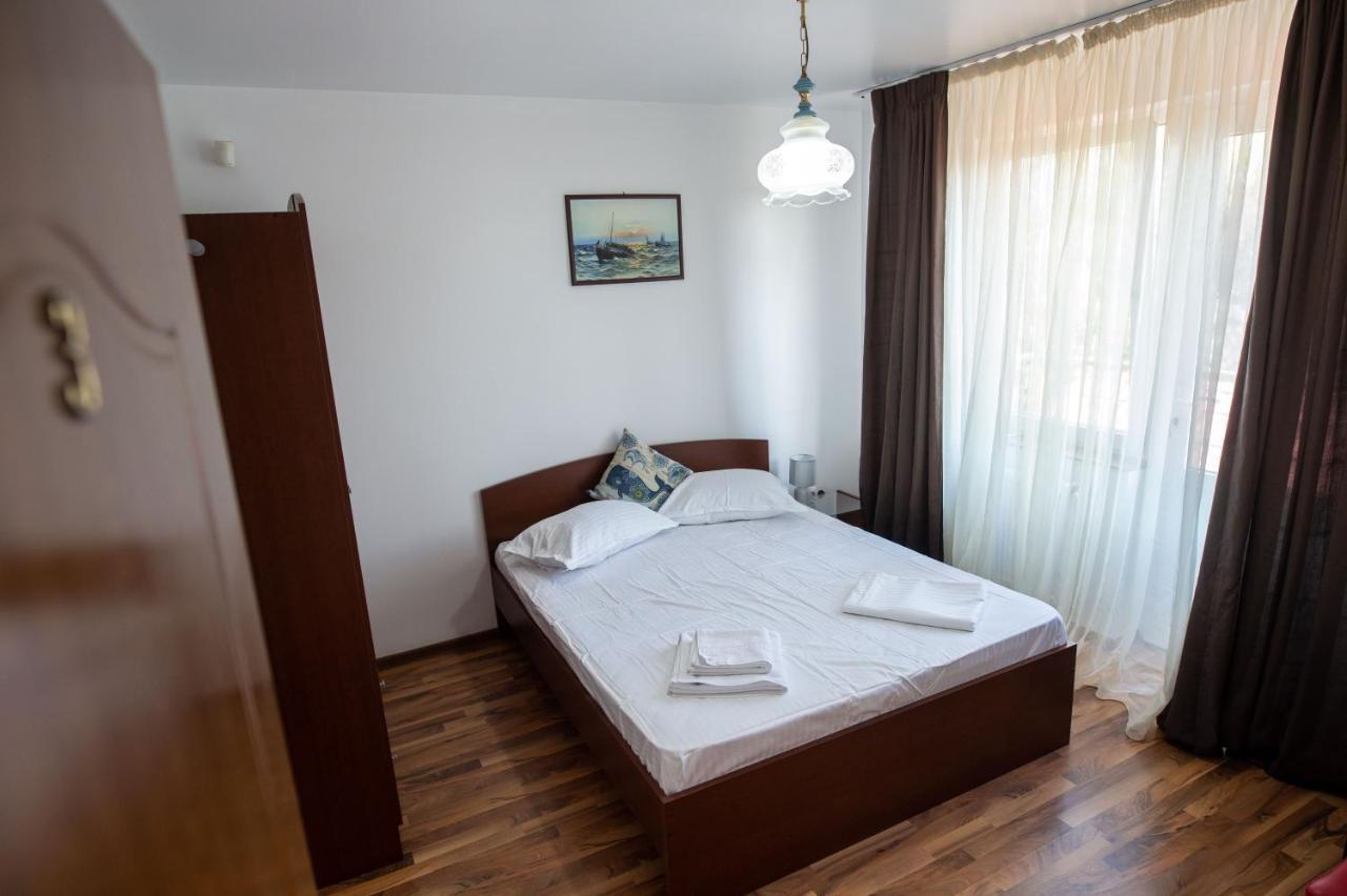 Hotel Vila Jean Bart Mangalia Esterno foto