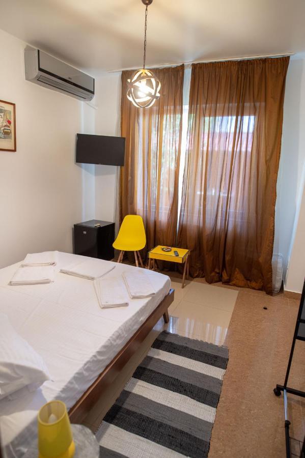 Hotel Vila Jean Bart Mangalia Esterno foto